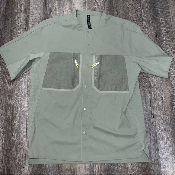 Lululemon Shirt‎ Men’s Laurel Green Water-Repellent Hiking Short Sleeve Large - Picture 1 of 7